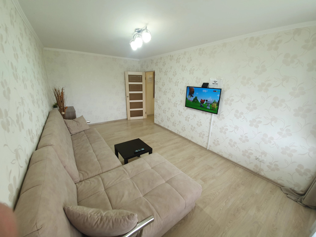 Фотография квартиры Квартира Виталий HouseRent Двухкомнатная по ул. Нефтяников, 27