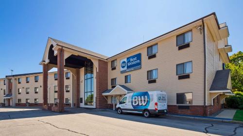 Фотография гостиницы Best Western Airport Inn Warwick