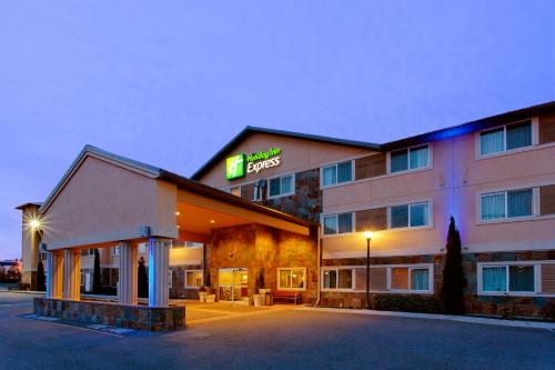 Фотография гостиницы Holiday Inn Express Hotel & Suites Everett, an IHG Hotel