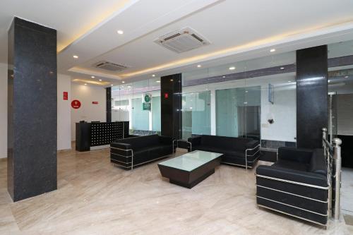 Фотографии гостиницы
OYO 10274 Hotel Aamara