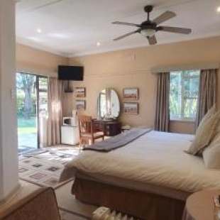 Фотография гостевого дома Chez Nous Bed and Breakfast & Self Catering