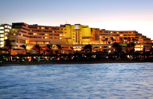 Фотография гостиницы Hilton Hurghada Plaza Hotel