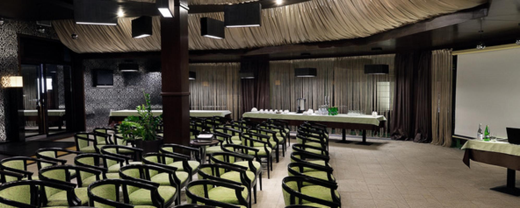 Фотографии конференц-зала Панорама на 100 человек