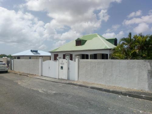 Фотография гостевого дома Villa Le Gommier, Meublé de Tourisme 2 étoiles