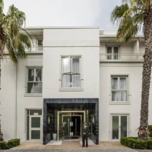 Фотографии гостиницы
Queen Victoria Hotel