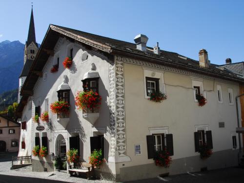 Фотография гостиницы Hotel Engiadina