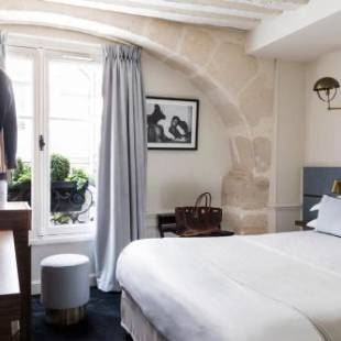 Фотографии гостиницы
Hotel Verneuil Saint Germain