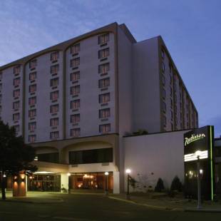 Фотография гостиницы Radisson Hotel Bismarck