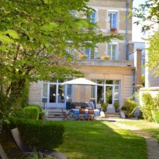 Фотографии гостевого дома
La Demeure des Sacres