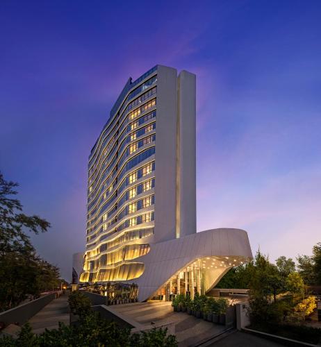 Фотография гостиницы DoubleTree by Hilton Ahmedabad