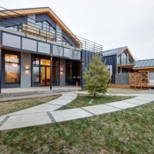 Фотография гостиницы Livingston Residence