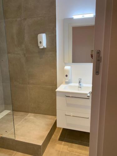 Фотография гостиницы Hostal Restaurante Benalup Golf