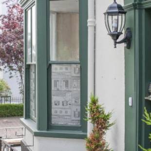 Фотографии мини отеля
Lyme Townhouse