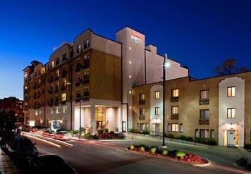 Фотография гостиницы Residence Inn Kansas City Country Club Plaza
