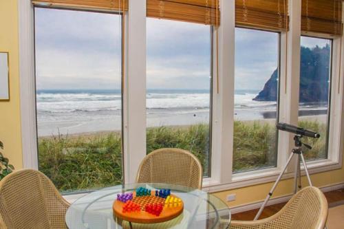 Фотографии гостевого дома 
            Oceanfront Retreat