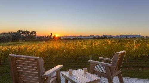 Фотография гостевого дома Kina Beach Vineyard Cottages