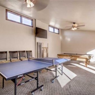 Фотография гостевого дома Eagle Creek Retreat, 7 Bedrooms, Sleeps 23, Game Room, Hot Tub Pavilion