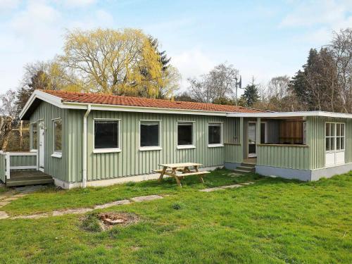 Фотография гостевого дома Three-Bedroom Holiday home in Stege 11