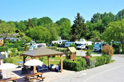 Фотография кемпинга Camping Paris Beau Village