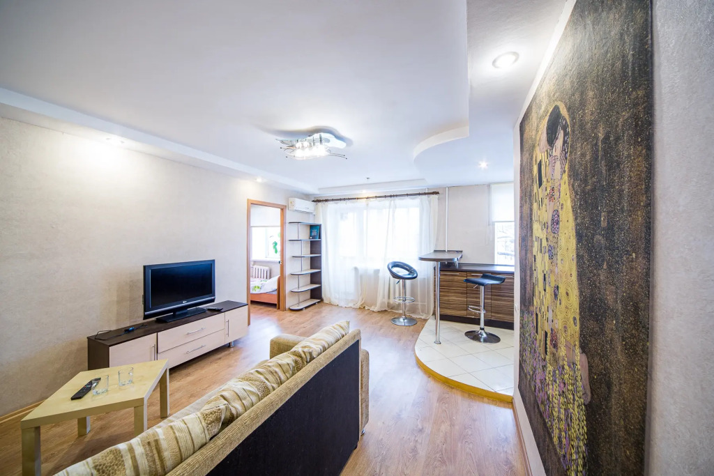 Фотография квартиры Апартаменты Двухкомнатные в центре на Крисанова