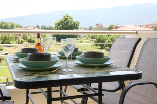 Фотография гостевого дома Green Apartment in Leptokaria