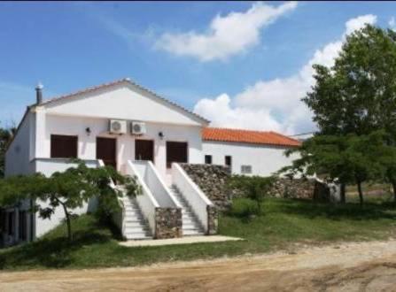 Фотография гостевого дома Kirkos Apartments