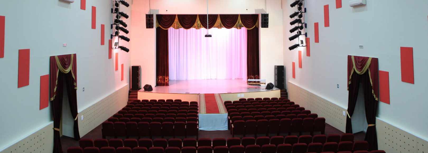 Фотография концертного зала Концертный зал Городского Дома культуры