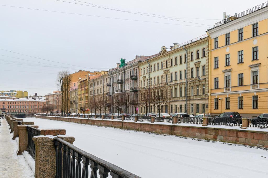 Фотография квартиры Sutki Rent (Сутки Рент) с видом на набережную канала Грибоедова