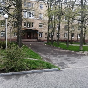 Фотография комнаты для переговоров 12 стульев