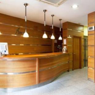 Фотографии гостиницы
Ateneo Puerta del Sol