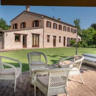 Фотографии базы отдыха 
            Badia Agriturismo