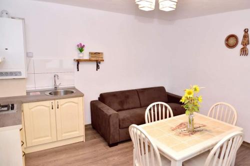 Фотография гостевого дома Căsuța de Poveste