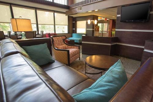 Фотография гостиницы Drury Inn & Suites Houston The Woodlands