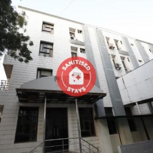 Фотография гостиницы OYO Townhouse 036 C Scheme Ahinsa Circle