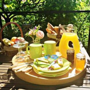 Фотографии мини отеля 
            Bed & Breakfast Chambres d'hôtes COTTAGE BELLEVUE