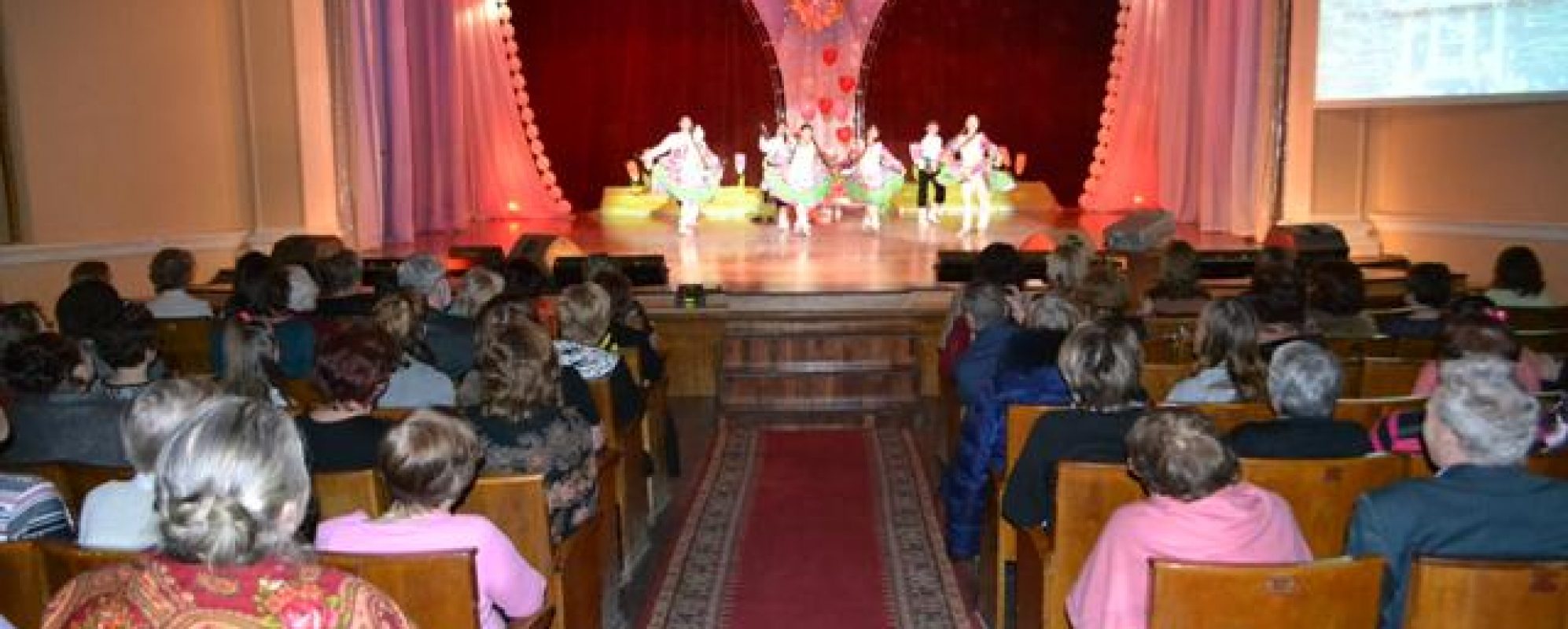 Фотографии концертного зала ДК ПАО ЧМК Малый зал