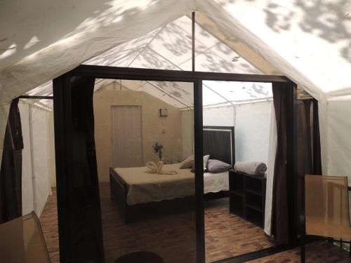 Фотографии базы отдыха
Garza del Sol Glamping Río Celeste Buganvilia