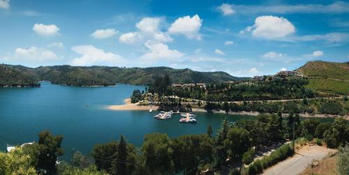 Фотография гостевого дома Blue Lake House