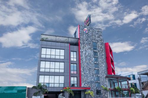 Фотография гостиницы Earl's Red Colombo