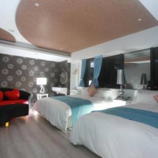 Фотографии гостиницы 
            Season Skyline