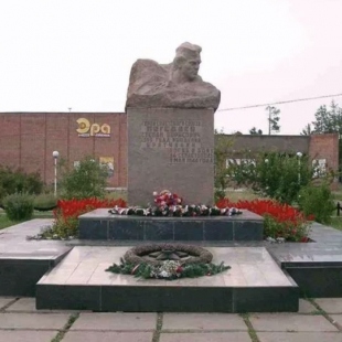 Фотография памятника Памятник С.Б. Погодаеву