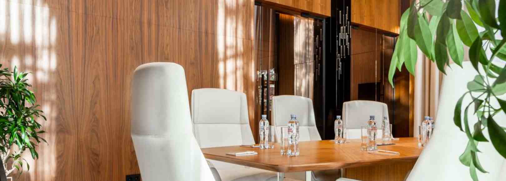 Фотография комнаты для переговоров Моне