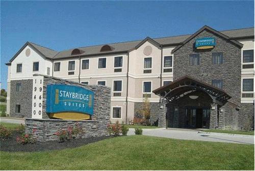 Фотография гостиницы Staybridge Suites - Kansas City-Independence, an IHG Hotel