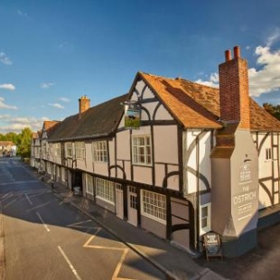 Фотография мини отеля The Ostrich Inn Colnbrook London Heathrow