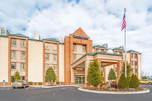 Фотография гостиницы Comfort Inn Airport Roanoke