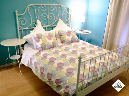 Фотография гостевого дома Hostal Five Gates