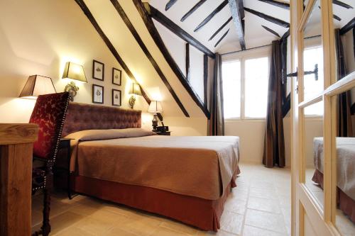 Фотография гостиницы Hotel Saint-Louis Marais