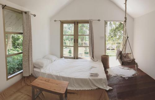 Фотография гостевого дома Happy Yogi Huts