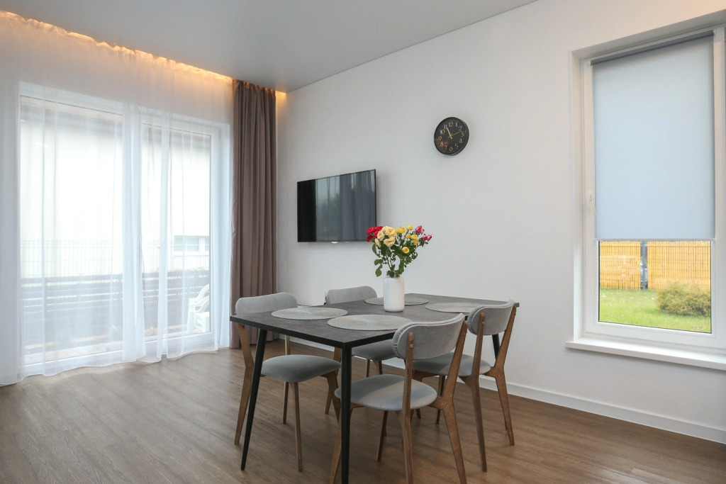 Фотография Коттеджа Частный дом Дом у озера Белая дача