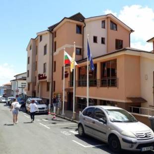 Фотографии гостиницы
Hotel Chuchulev